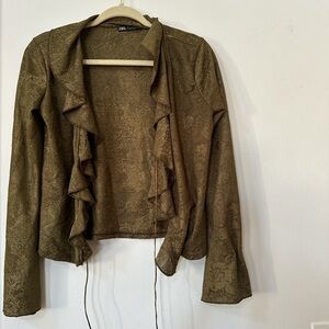 Feel like a woodland fairy. Great with a long skirt and bandeau top.